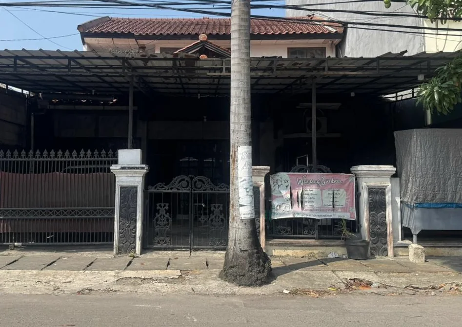 Foto asli area depan properti di Jl. Kesemek Raya